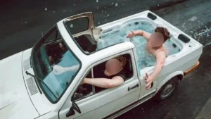 Je construis un jacuzzi dans la voiture de @Michou